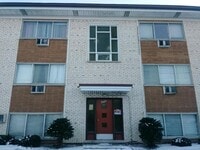 Building Photo - 4752 N Olcott Ave