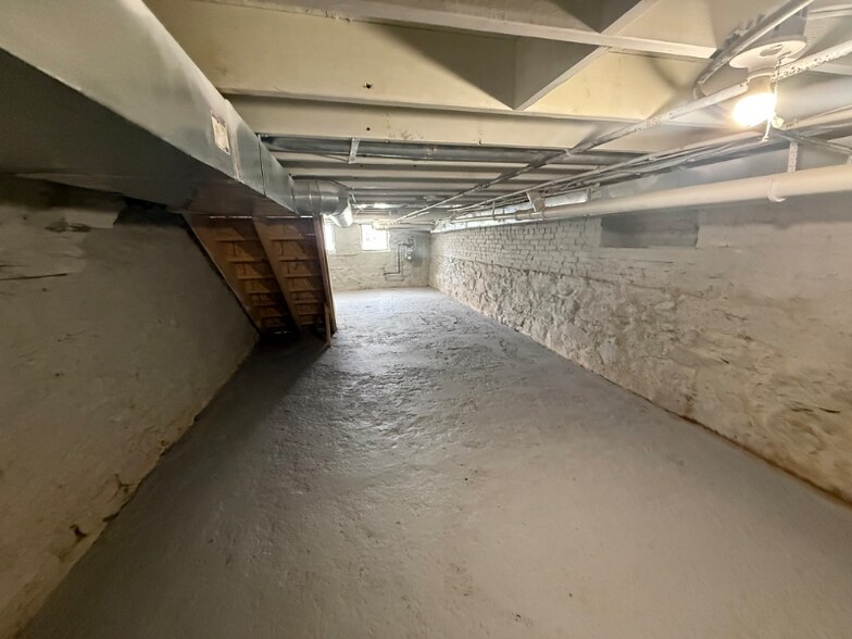 Building Photo - 2009 N Smallwood St