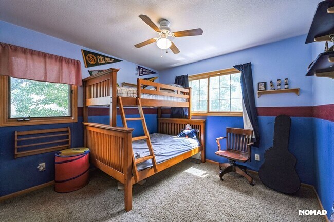 Building Photo - Stunning 4BR House in Fort Collins