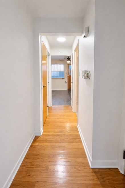 Building Photo - 2027 W 111th St