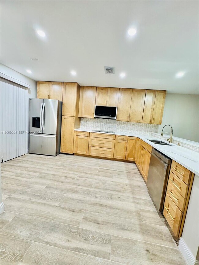 Building Photo - 4952 N Hemingway Cir