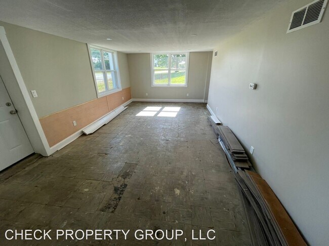 Building Photo - 3 br, 1 bath House - 712 Peytona Beach Road