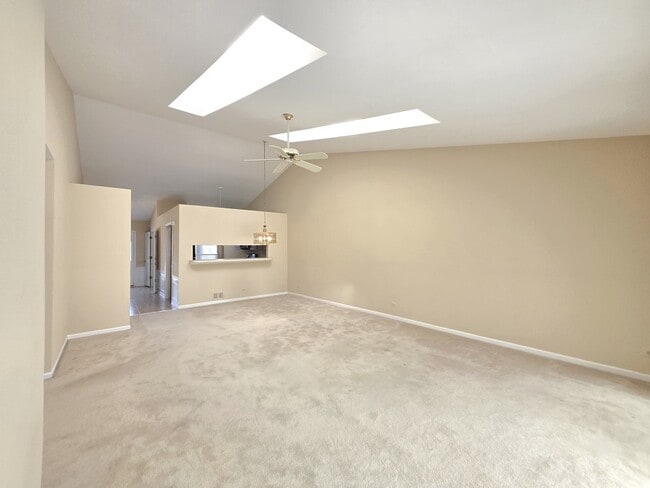 Building Photo - 713 Alsace Ct