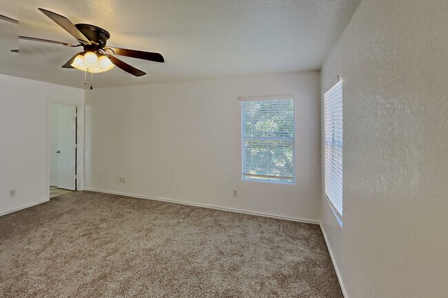 Building Photo - 4523 Rothberger Way