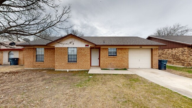 Building Photo - REMODELED 3 bedroom, 1.5 bath, 1 car garage home minutes away from Fort Hood air field!
