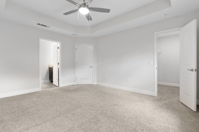 Building Photo - 8422 Rose Ave