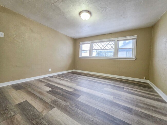 Building Photo - 861 Howard St