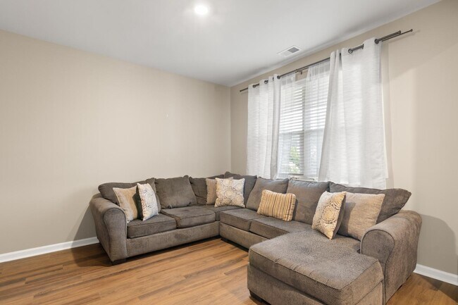 Building Photo - 103 Cardinal Flower Ct