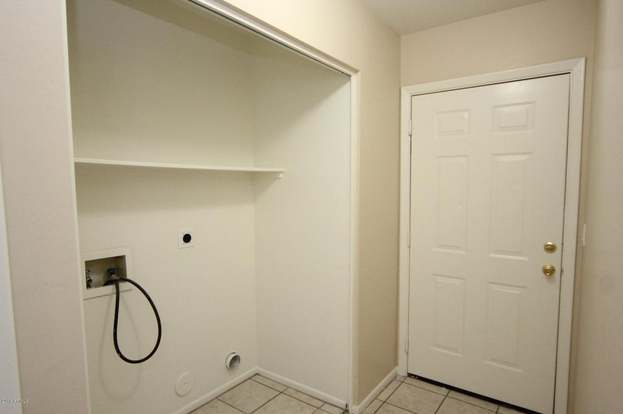 Building Photo - 16202 S Pine St