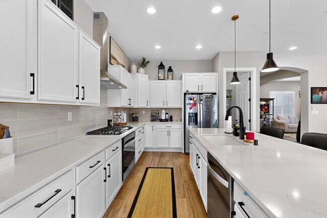Building Photo - 1723 Mount Hood Trl NW