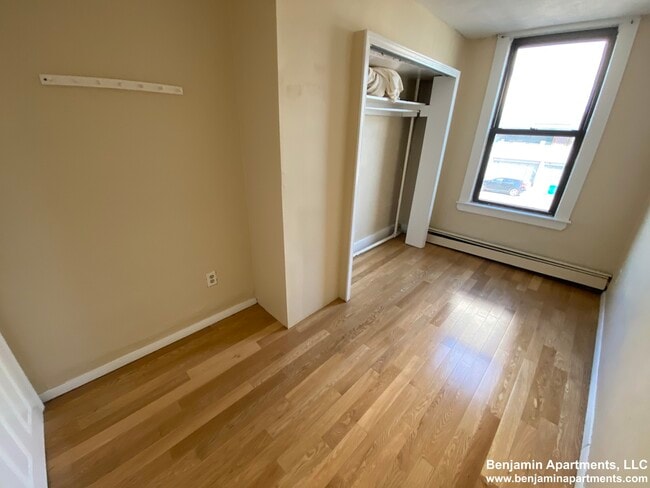 Building Photo - 224 Cambridge St