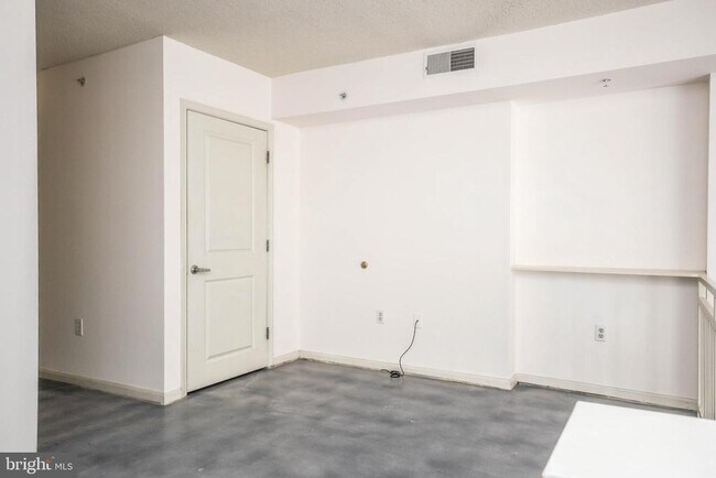 Building Photo - 1225 13th St NW