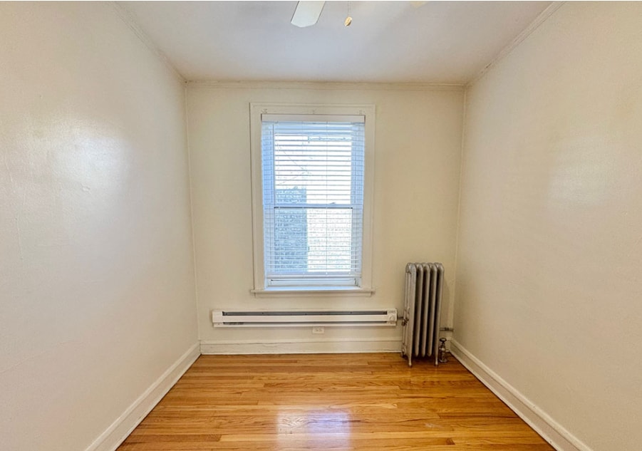 Building Photo - 1425 W Hutchinson St