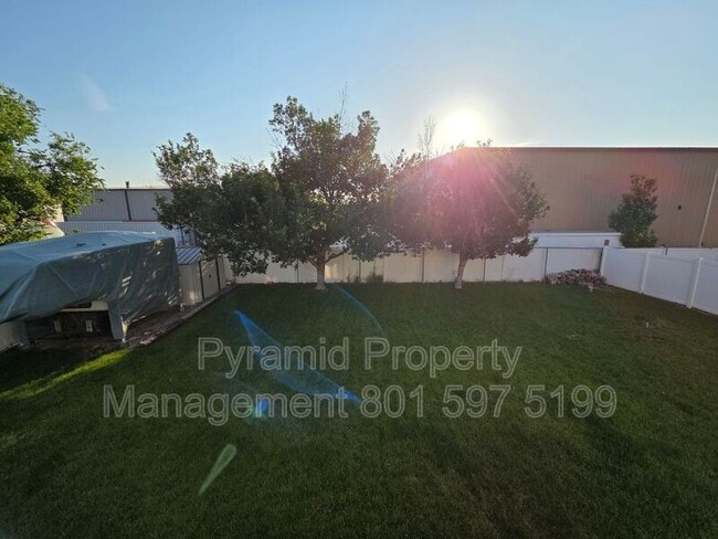 Building Photo - 2056 S 1600 W