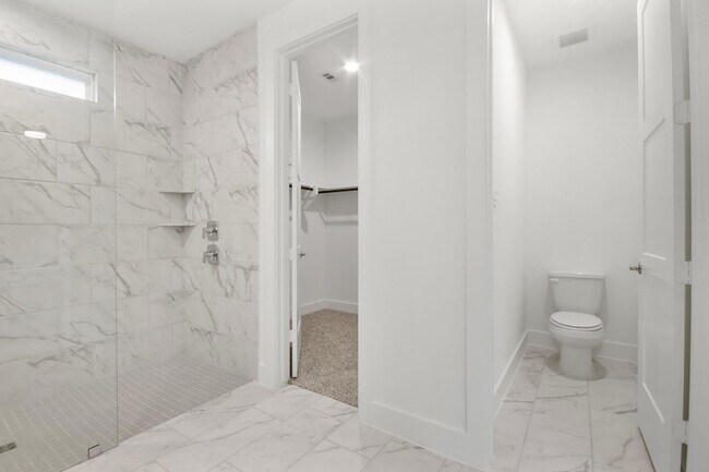 Building Photo - 363 Springfield Terrace Dr