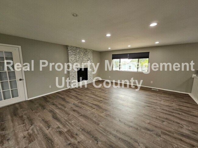 Building Photo - 1474 N 375 W