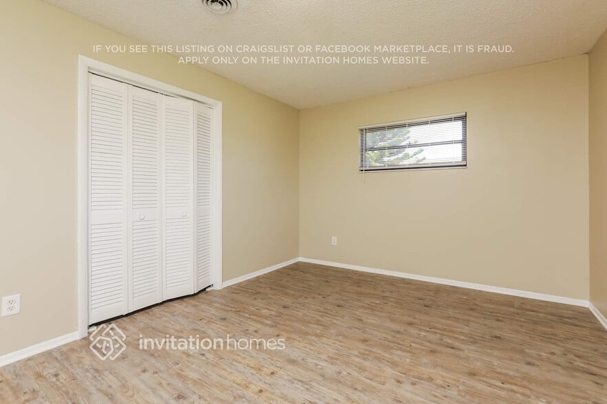 Building Photo - 10948 Tangora St
