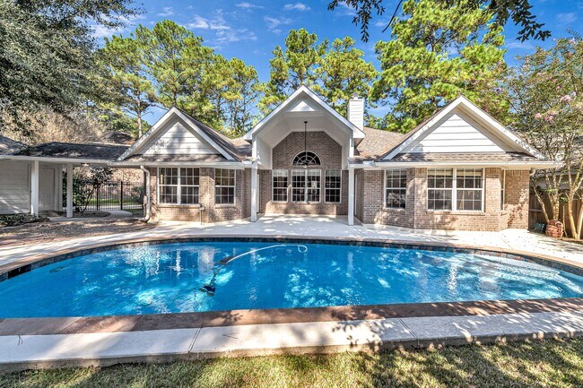 Building Photo - 6 Old River Pl