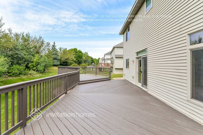 Building Photo - 6623 Merrimac Ln N