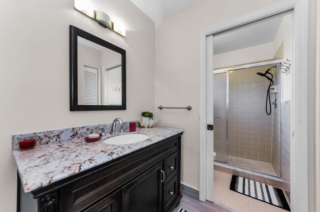 Building Photo - 1682 Seascape Cir