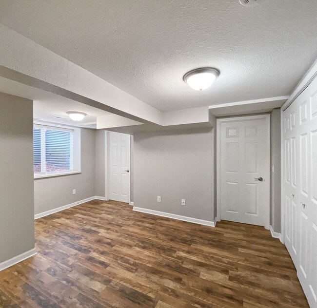 Building Photo - 3338 Library Ln