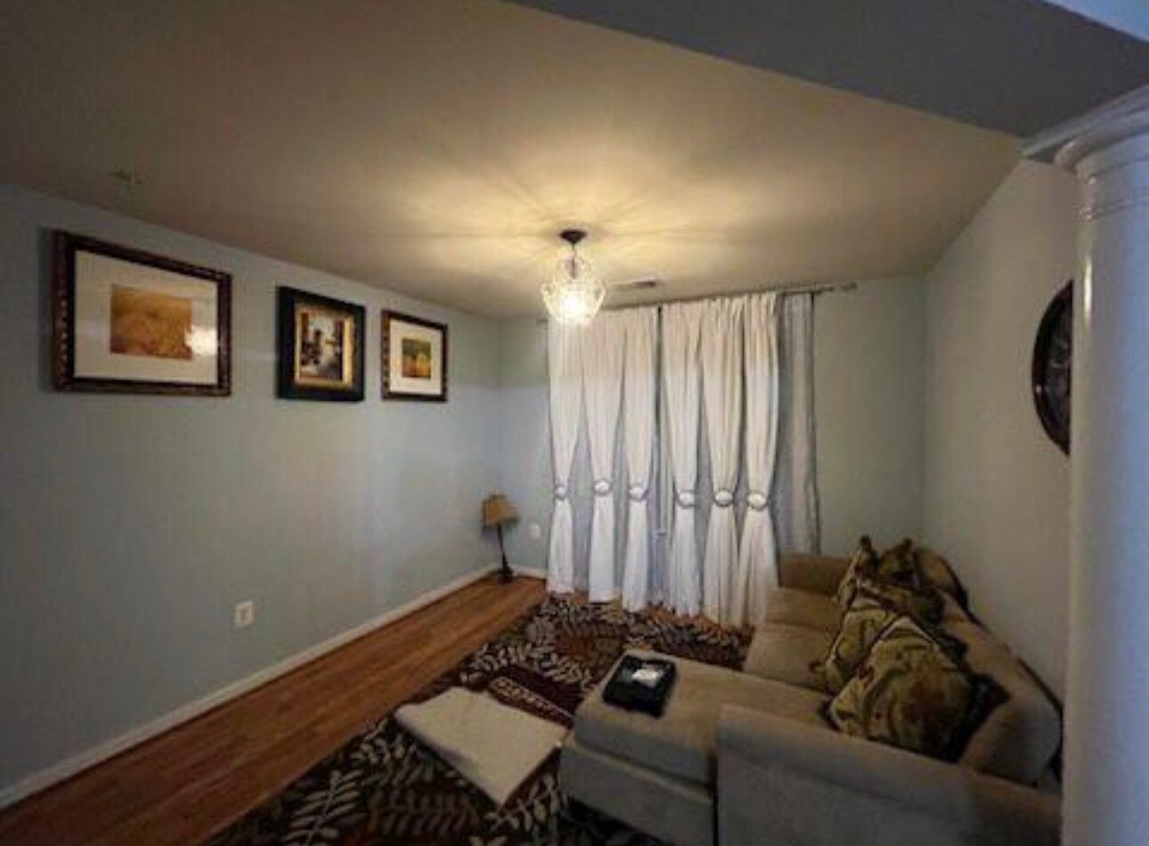 Building Photo - 1611 Kings Valley Dr