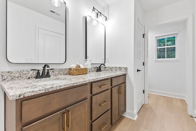 Building Photo - ONE-MONTH FREE RENT! Modern 3-Bed, 2.5-Bath Townhome – The Lily at Chapman Trace