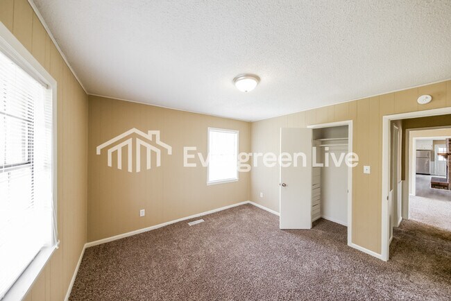 Building Photo - 113 Beasley Dr