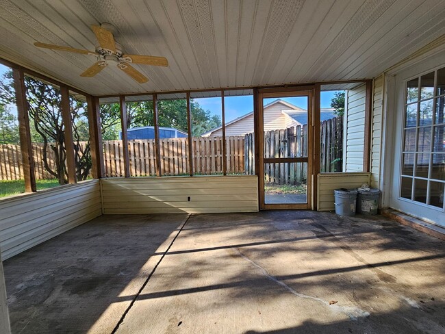 Building Photo - Charming 3 Bedroom 2 Bathroom home in Pooler!