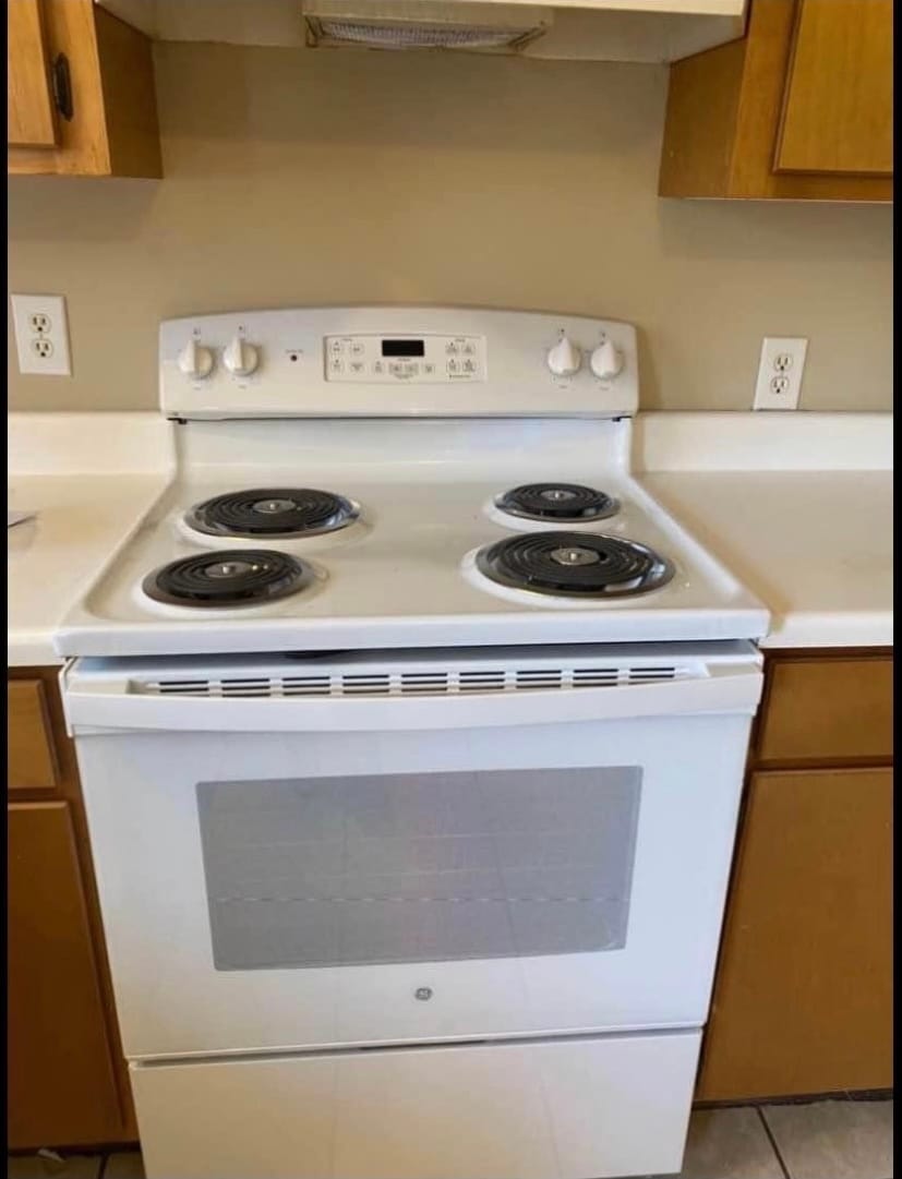 Building Photo - 1301 Louisville St