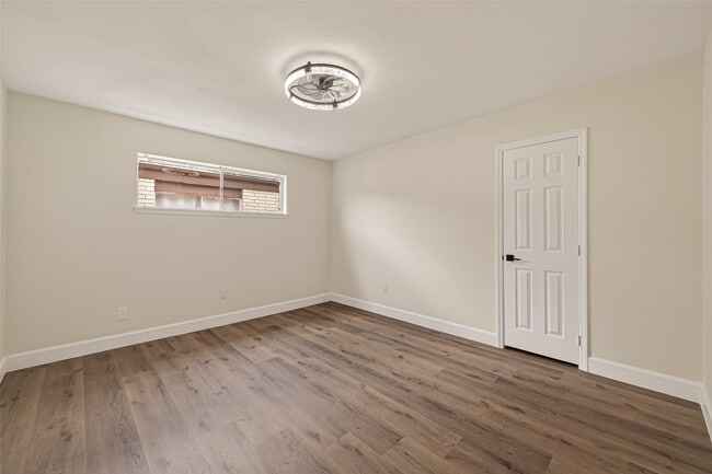 Building Photo - 7714 Renwick Dr