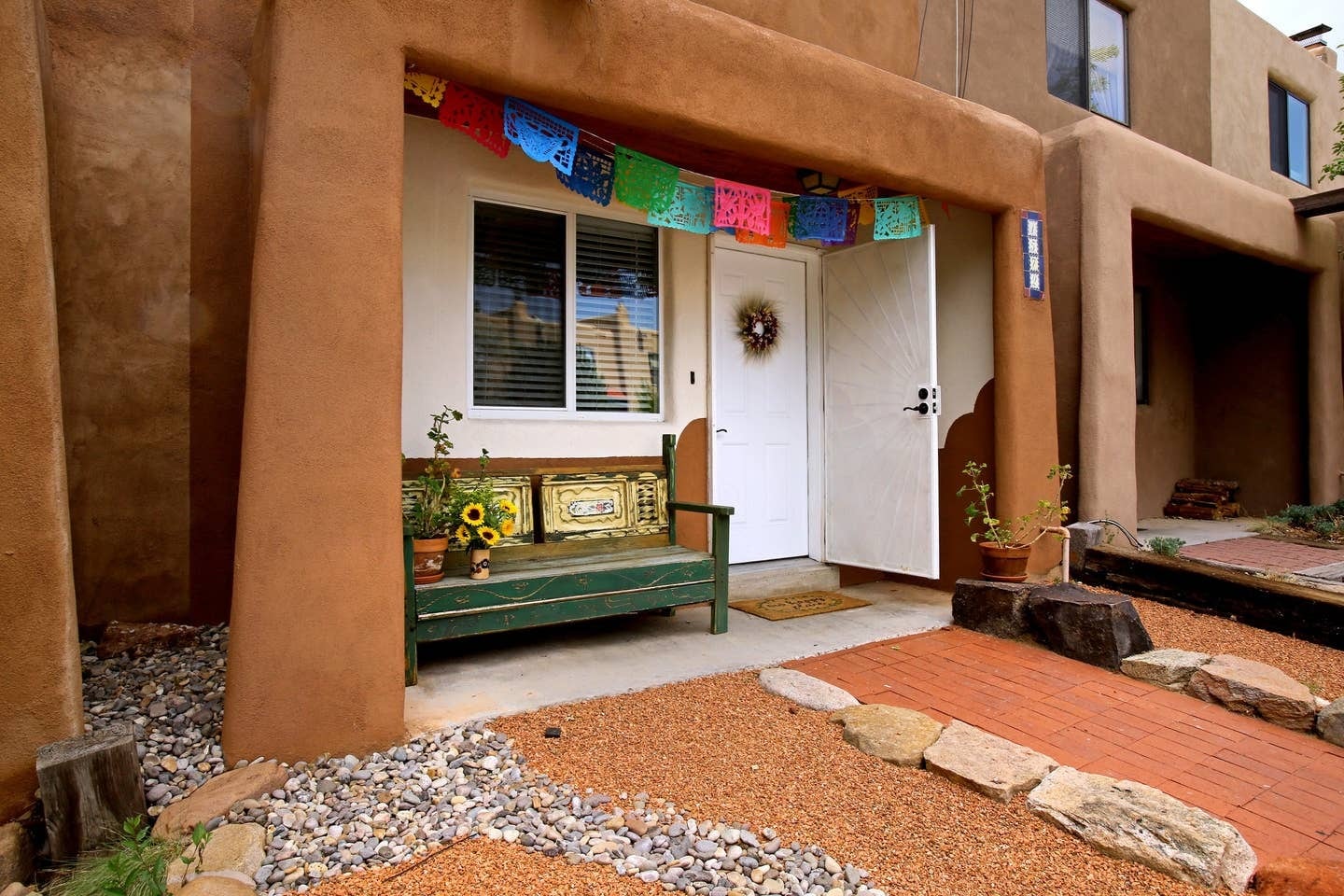 Building Photo - 1572 Avenida de Las Americas