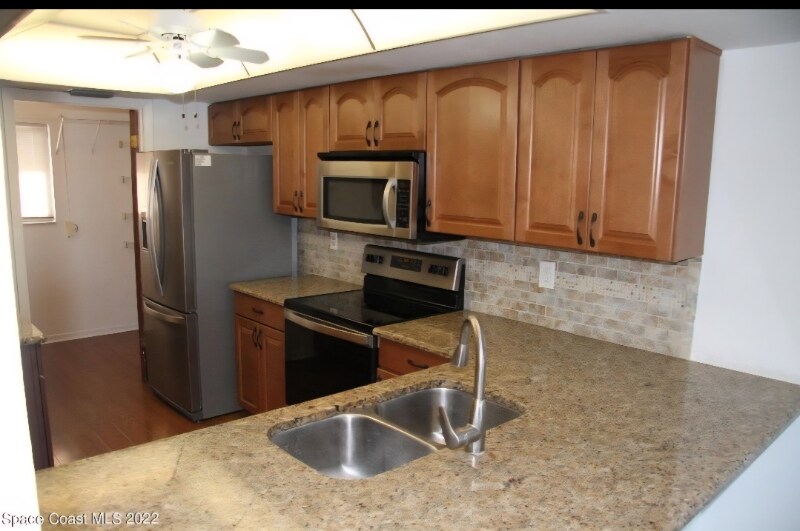 Building Photo - 250 S Sykes Creek Pkwy