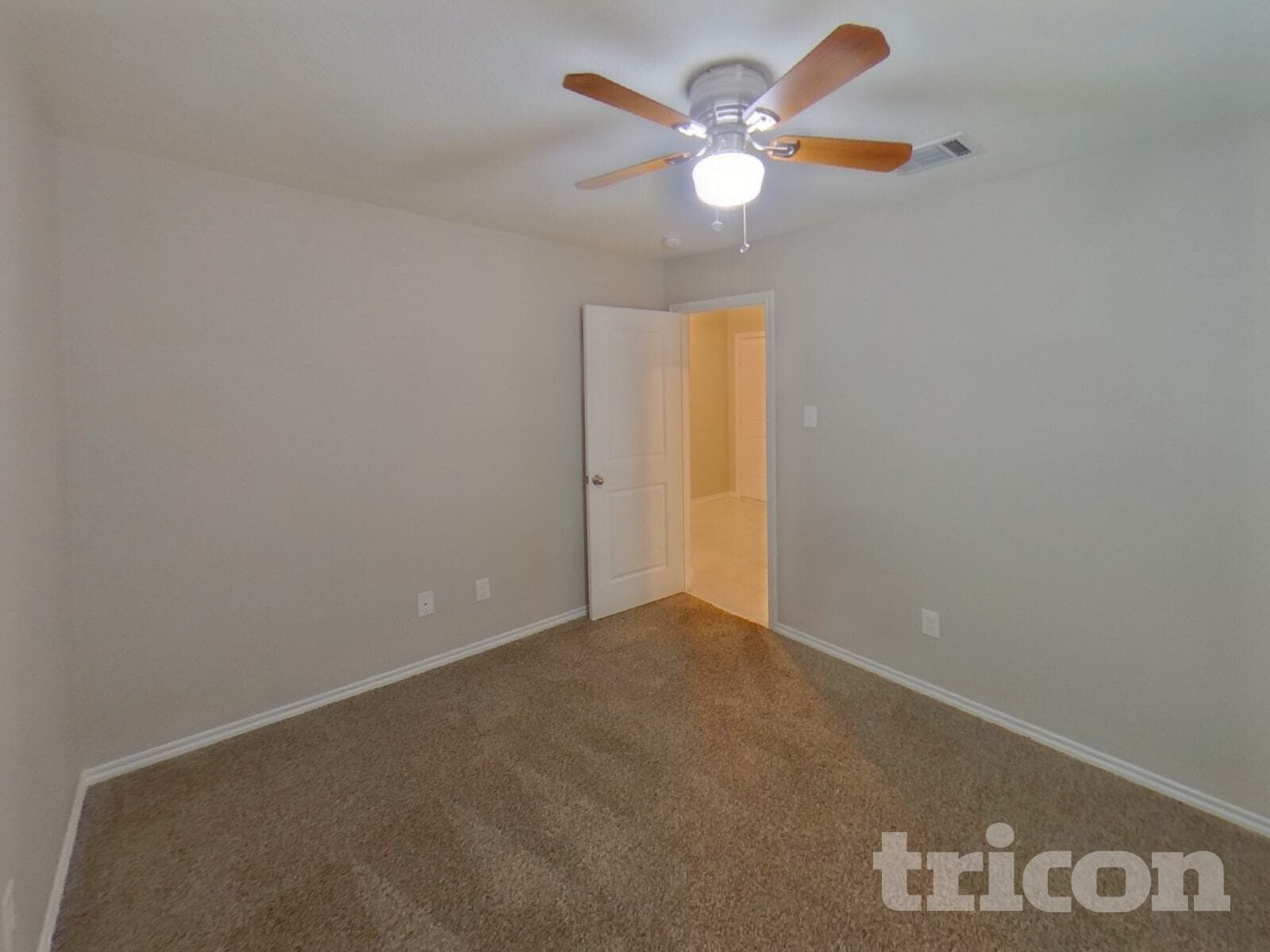 Building Photo - 1709 Princeton Ave