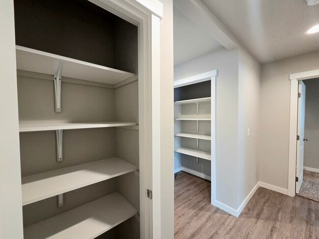 Building Photo - Modern 3 Bed / 2 Bath Rambler | Fully Fenced Yard + 2-Car Garage | Newer Neighborhood