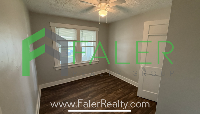 Building Photo - Charming 2-Bedroom Home