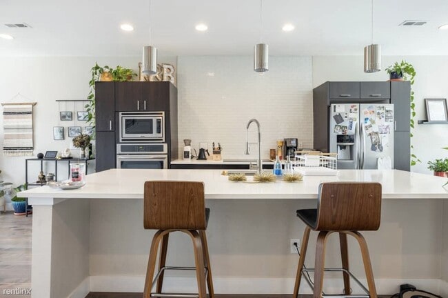 Building Photo - 3 br, 3 bath Townhome - 5743 West 17th Avenue