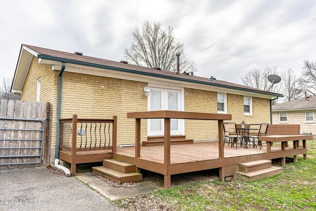 Building Photo - 11604 Leemont Dr