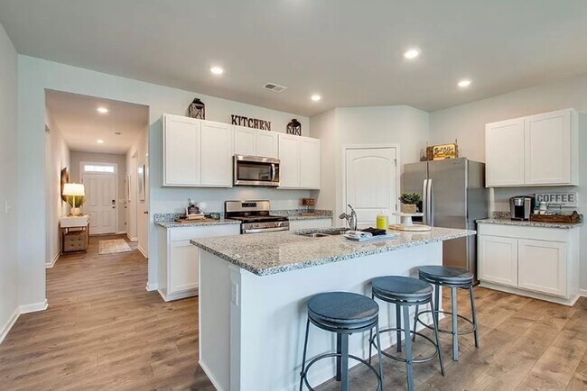 Building Photo - New Construction - 4 bedroom 2 full baths