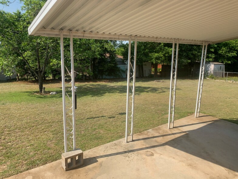 Building Photo - 2144 Kelly St
