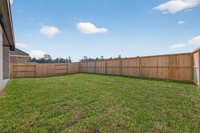 Building Photo - 319 Silver Sage St