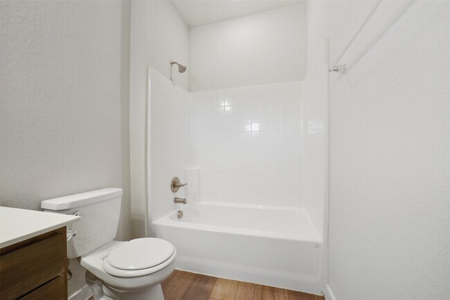 Building Photo - 25172 Pacific Wren Dr