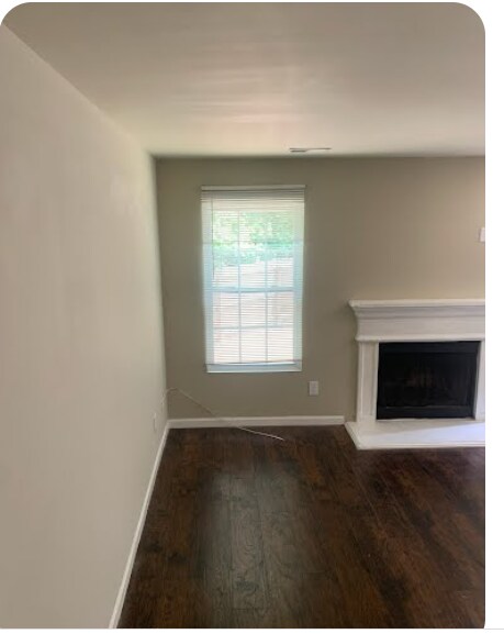 Building Photo - 4404 Ravenwood Dr