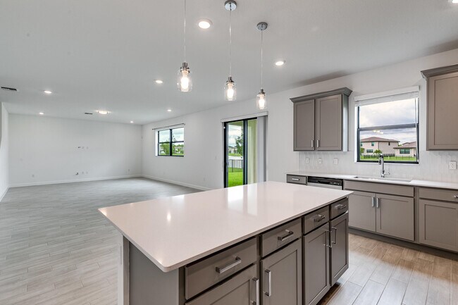 Building Photo - 3170 Streng Ln