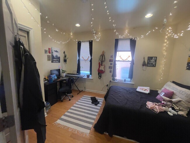 Building Photo - 1518 N 17th St