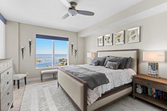 Building Photo - 1325 Snell Isle Blvd NE