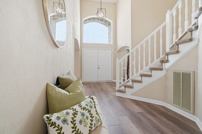 Building Photo - Freshly Renovated & Ready NOW! A First-Time Rental in Castleton! Pet Friendly - Fenced Yard - Gre...