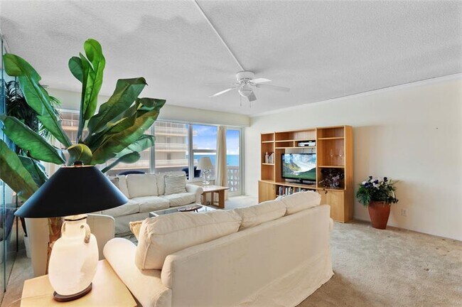 Building Photo - 4010 Galt Ocean Dr