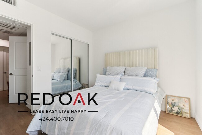 Building Photo - 14526 Kittridge St