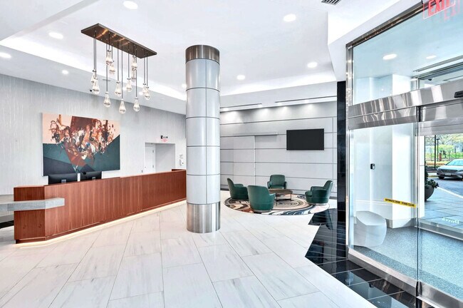 Building Photo - 801 15th St S